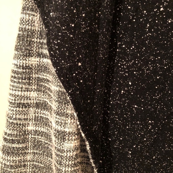 Lily Two Patterned Gray and Black Vest XS - Picture 4 of 5